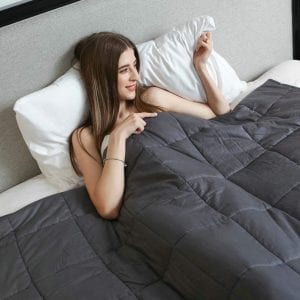 weighted-blankets1-1 Weighted Blankets: Cozying Up Your Bed